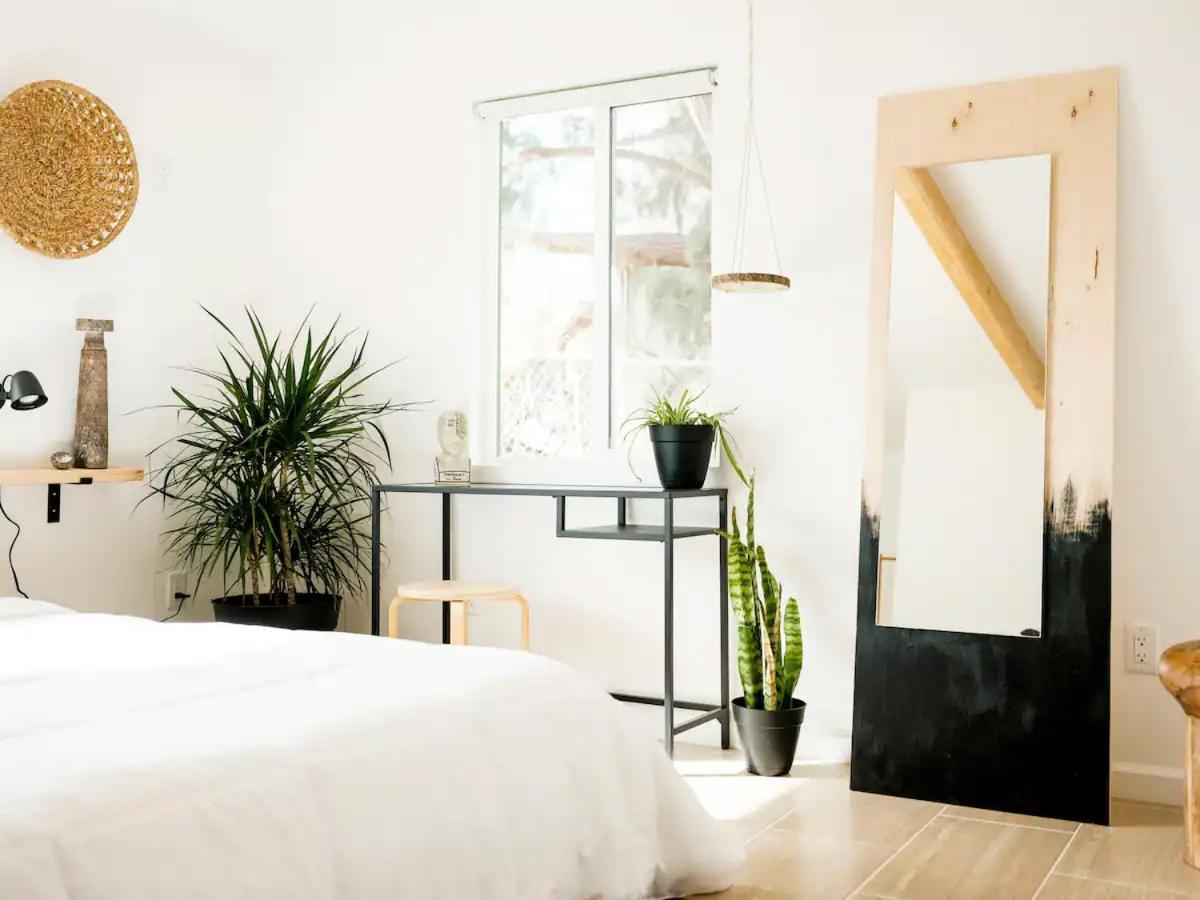 The Zen - Outdoor Shower, Gas Fireplace, Walkable To Shops & Restaurants โจชัวทรี ภายนอก รูปภาพ