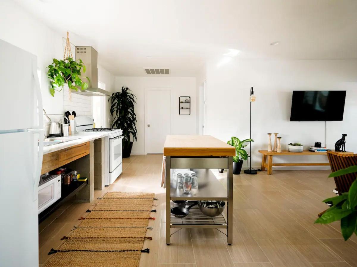 The Zen - Outdoor Shower, Gas Fireplace, Walkable To Shops & Restaurants โจชัวทรี ภายนอก รูปภาพ