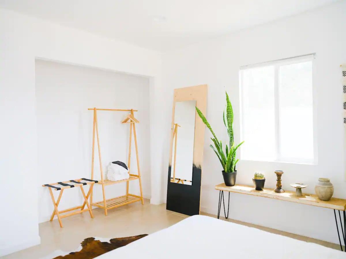 The Zen - Outdoor Shower, Gas Fireplace, Walkable To Shops & Restaurants โจชัวทรี ภายนอก รูปภาพ