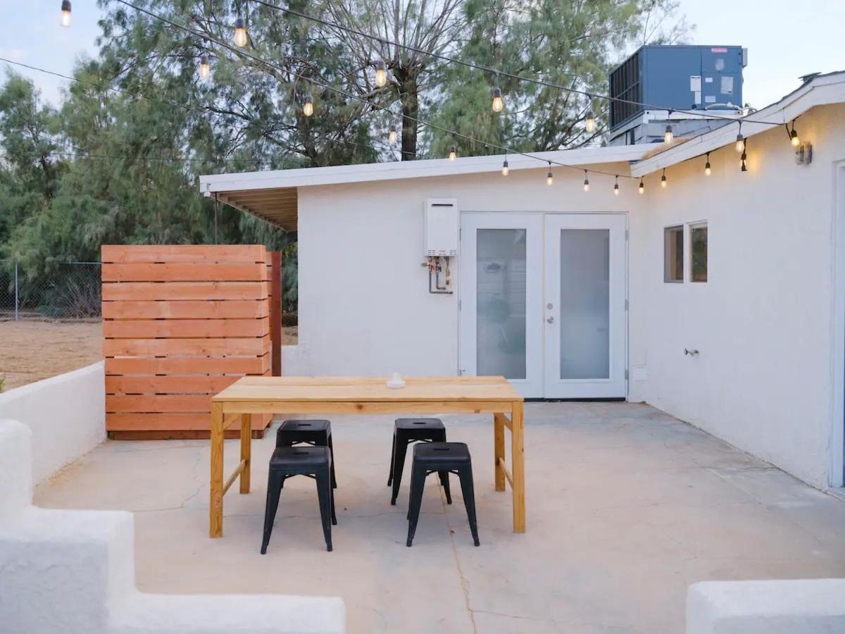 The Zen - Outdoor Shower, Gas Fireplace, Walkable To Shops & Restaurants โจชัวทรี ภายนอก รูปภาพ
