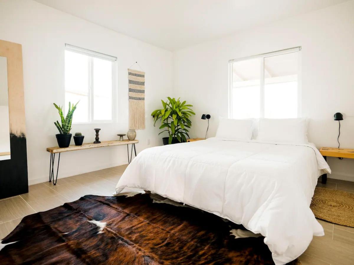 The Zen - Outdoor Shower, Gas Fireplace, Walkable To Shops & Restaurants โจชัวทรี ภายนอก รูปภาพ