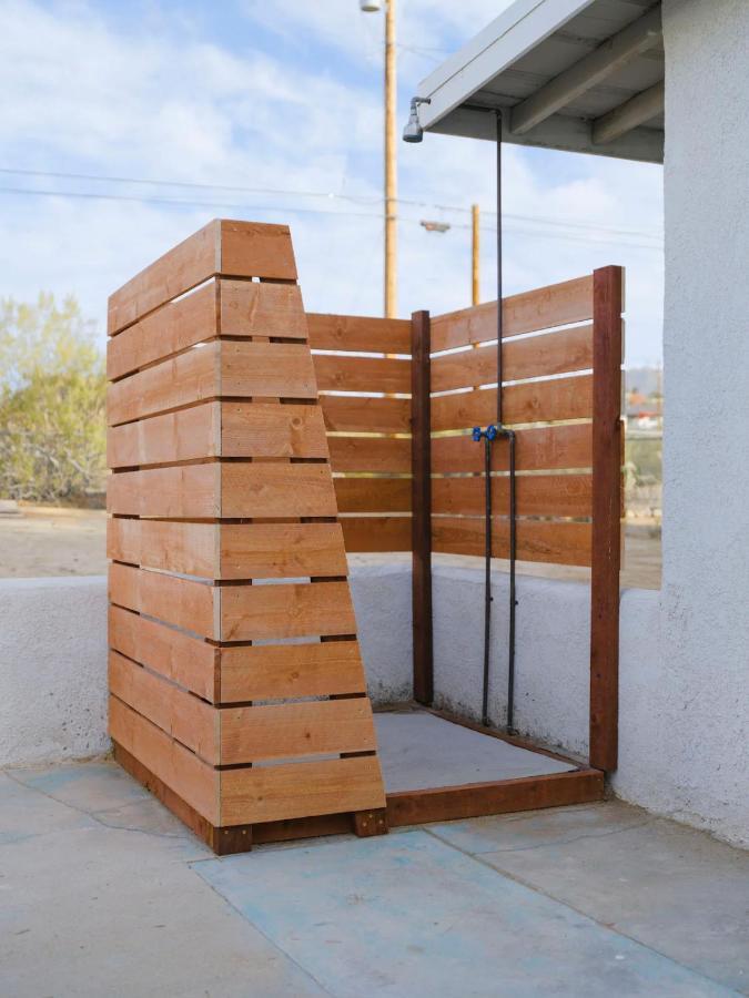 The Zen - Outdoor Shower, Gas Fireplace, Walkable To Shops & Restaurants โจชัวทรี ภายนอก รูปภาพ