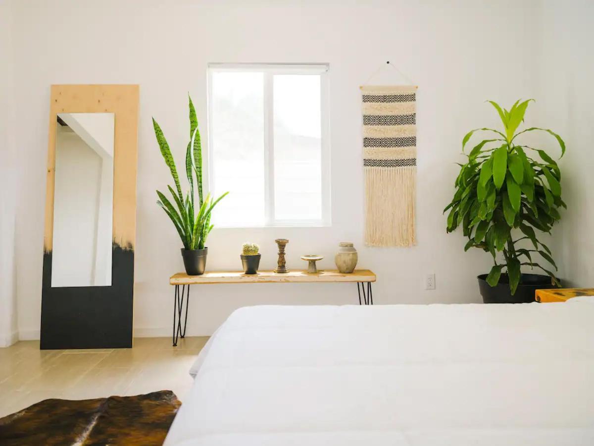 The Zen - Outdoor Shower, Gas Fireplace, Walkable To Shops & Restaurants โจชัวทรี ภายนอก รูปภาพ